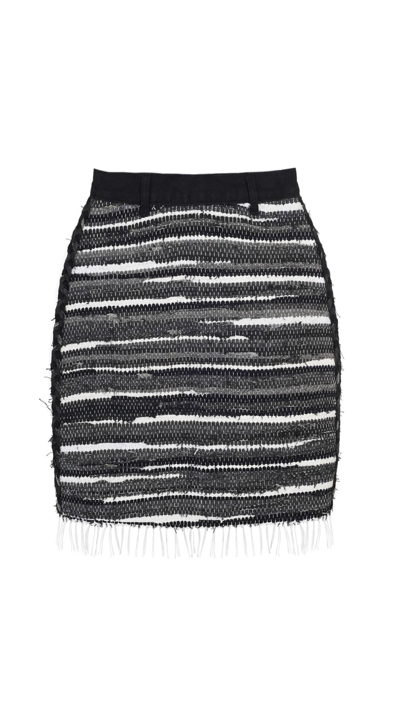 Zero-Waste Skirt in Rug Technique image