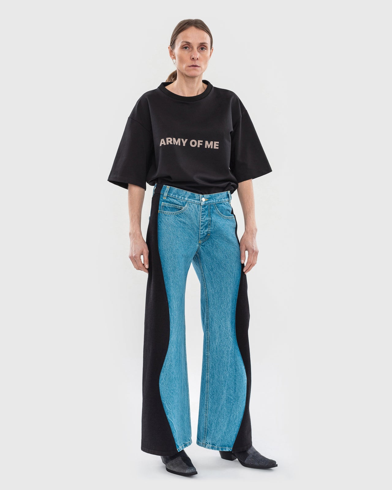 Flared Wavy Jeans with Contrast Side Lines
